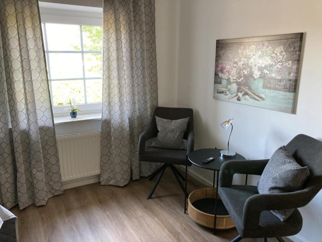 Neu Ferienwohnung Hofmann フースム エクステリア 写真